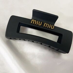 Beautiful !! Elegant Claw Hairclip !